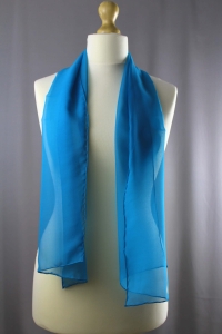 Jedwab naturalny szal żorżeta 138 x 30 lazurowy