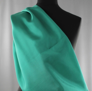 Jedwab naturalny habotai szmaragdowy